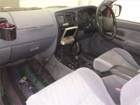 Toyota HILUX SURF лот № 8069 оценка R  с аукциона в Японии 3