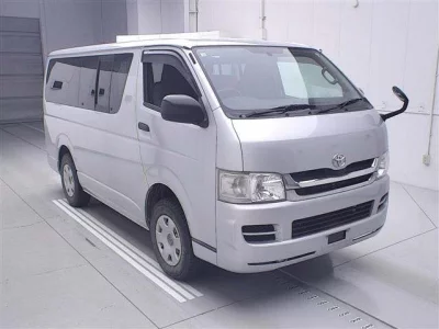 Toyota HIACE VAN  с аукциона в Японии