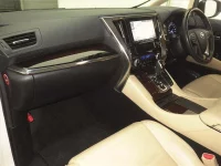 Toyota VELLFIRE лот № 5208 оценка 4  с аукциона в Японии 3