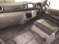 Nissan CARAVAN VAN лот № 2268 оценка 3.5  с аукциона в Японии 3