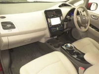 Nissan LEAF лот № 70040 оценка 4  с аукциона в Японии 3
