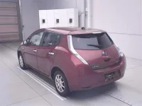 Nissan LEAF лот № 70040 оценка 4  с аукциона в Японии 1