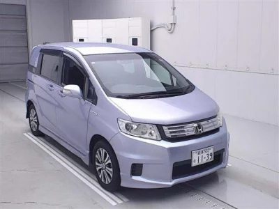 Honda FREED  с аукциона в Японии