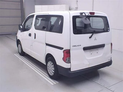 Mitsubishi DELICA