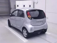 Mitsubishi I лот № 80261 оценка ***  с аукциона в Японии 1