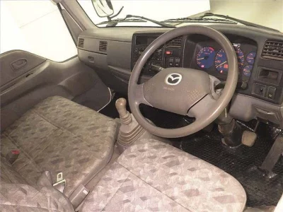 Mazda TITAN  с аукциона в Японии