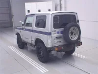Suzuki JIMNY лот № 70154 оценка R  с аукциона в Японии 1