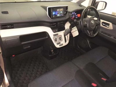 Daihatsu MOVE  с аукциона в Японии