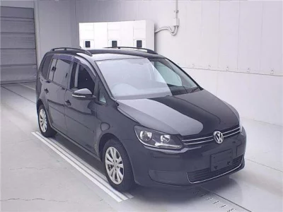 Volkswagen GOLF TOURAN  с аукциона в Японии