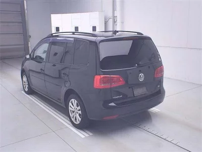 Volkswagen GOLF TOURAN  с аукциона в Японии