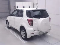 Toyota RUSH лот № 80028 оценка ***  с аукциона в Японии 1