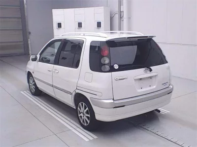Toyota RAUM
