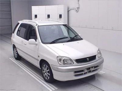 Toyota RAUM