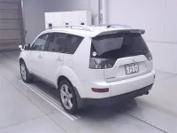 Mitsubishi OUTLANDER лот № 70265 оценка 3.5  с аукциона в Японии 1