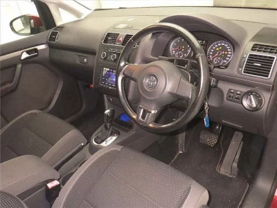 Volkswagen GOLF TOURAN