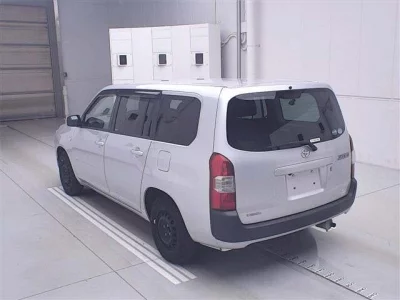 Toyota SUCCEED