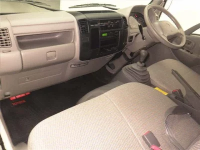 Toyota DYNA  с аукциона в Японии