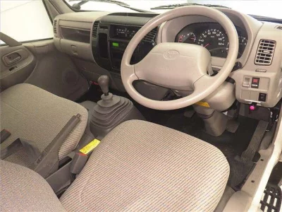 Toyota DYNA  с аукциона в Японии