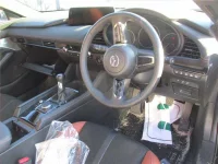 Mazda MAZDA3 лот № 70291 оценка ***  с аукциона в Японии 2