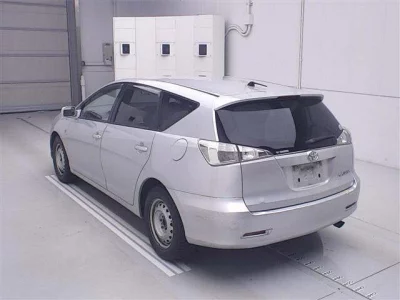 Toyota CALDINA  с аукциона в Японии