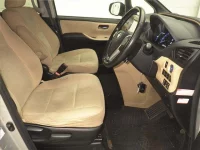 Toyota NOAH лот № 30110 оценка R  с аукциона в Японии 4