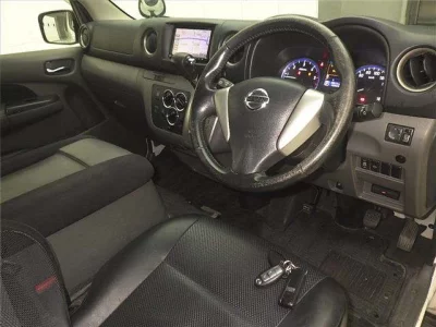 Nissan CARAVAN VAN