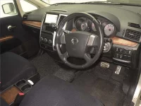 Nissan PRESAGE лот № 70352 оценка 3.5  с аукциона в Японии 1