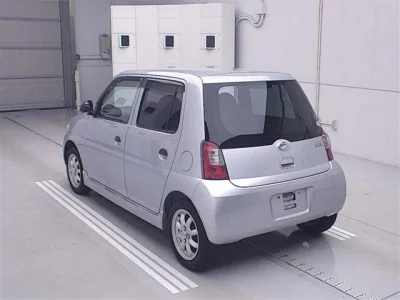 Daihatsu Esse