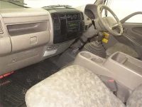 Toyota DYNA лот № 8423 оценка 3.5  с аукциона в Японии 3