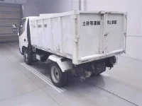 Toyota DYNA лот № 8423 оценка 3.5  с аукциона в Японии 1