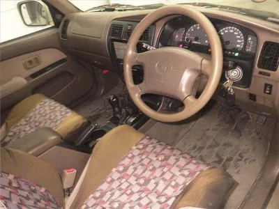 Toyota HILUX SURF  с аукциона в Японии