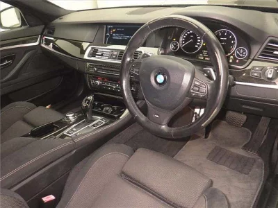 BMW 5-Series  с аукциона в Японии