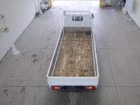 Toyota DYNA лот № 1215 оценка R  с аукциона в Японии 2