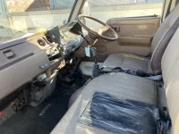 Toyota DYNA лот № 1355 оценка R  с аукциона в Японии 4