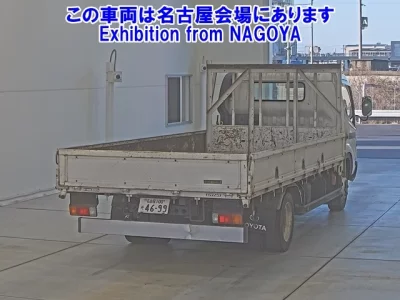 Toyota DYNA  с аукциона в Японии