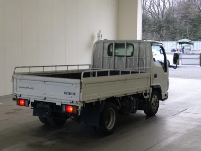 Nissan ATLAS  с аукциона в Японии