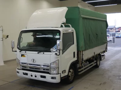 Nissan TRUCK  с аукциона в Японии