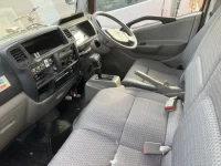 Nissan TRUCK лот № 1381 оценка 4  с аукциона в Японии 4