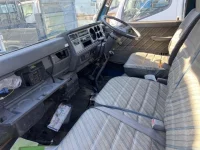 Mazda TITAN лот № 1304 оценка 2  с аукциона в Японии 4