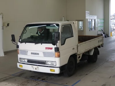 Mazda TITAN  с аукциона в Японии
