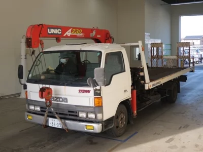 Mazda TITAN  с аукциона в Японии