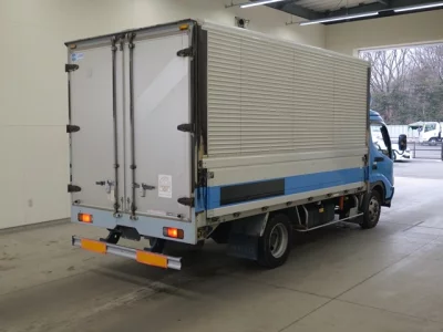 Hino DUTRO  с аукциона в Японии