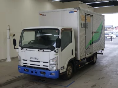 Isuzu ELF