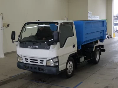 Isuzu ELF