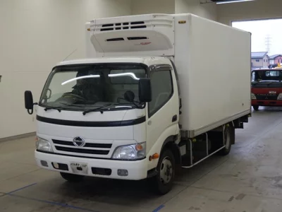 Hino DUTRO  с аукциона в Японии