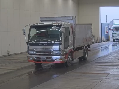 Isuzu FORWARD  с аукциона в Японии