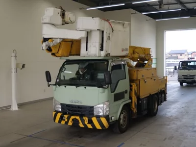 Isuzu ELF