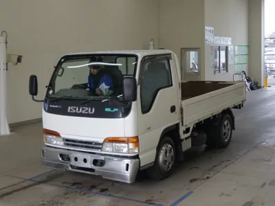 Isuzu ELF