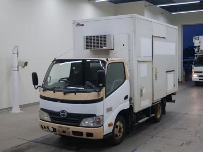 Hino DUTRO  с аукциона в Японии
