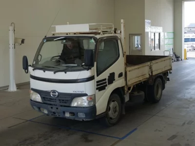 Hino DUTRO  с аукциона в Японии
